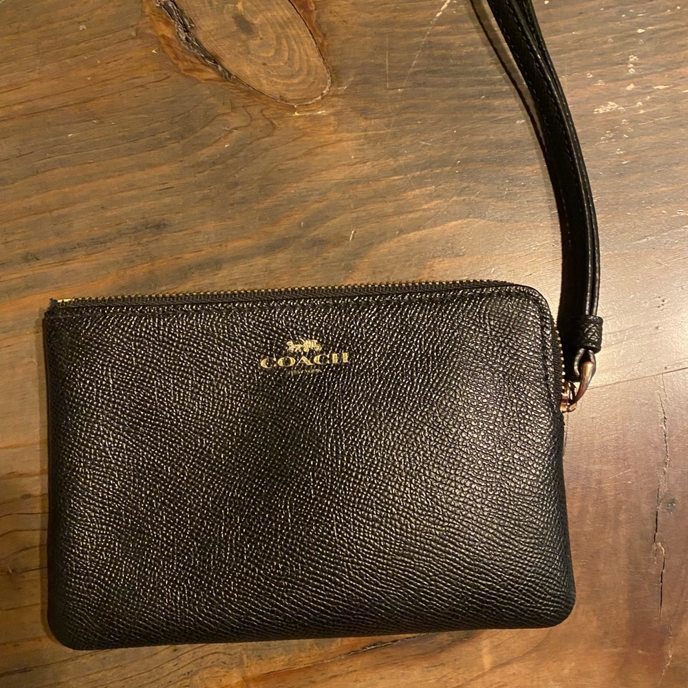 New condition Coach Wristlet